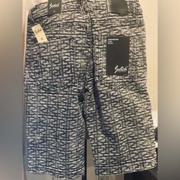 JEAN BY SWITCH REMARKABLE. DENIM GRAY & BLACK WASH FOR MEN NWT SIZE 34 SHORTS - Picture 4 of 7